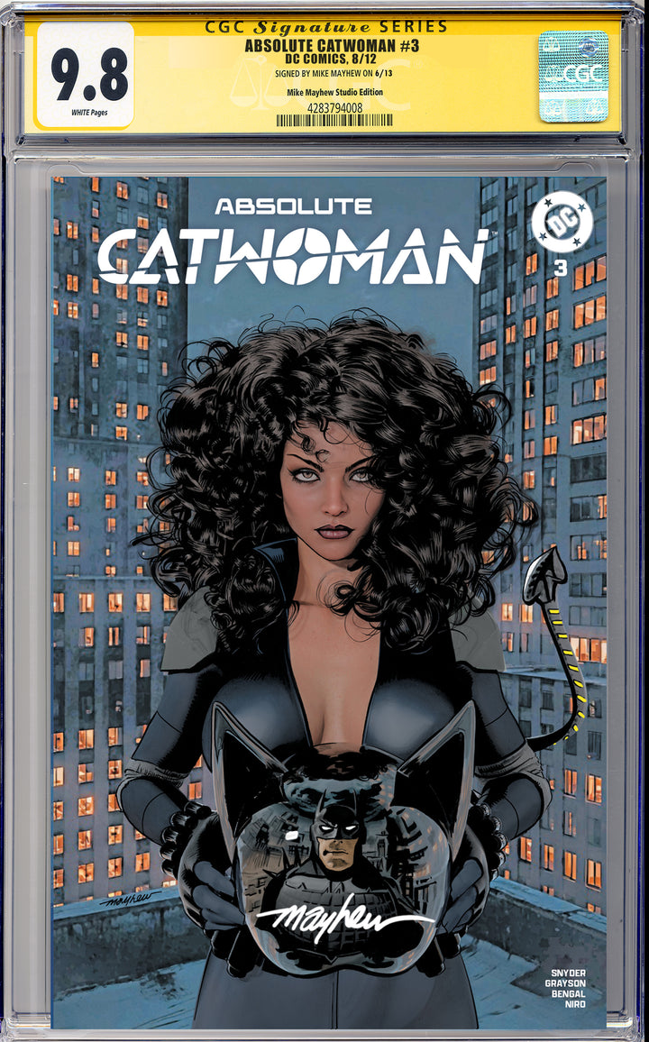 ABSOLUTE CATWOMAN #3 Mike Mayhew Studio Variant Cover A Trade Dress SIGNED CGC Yellow Label Guaranteed 9.8 Graded Slab