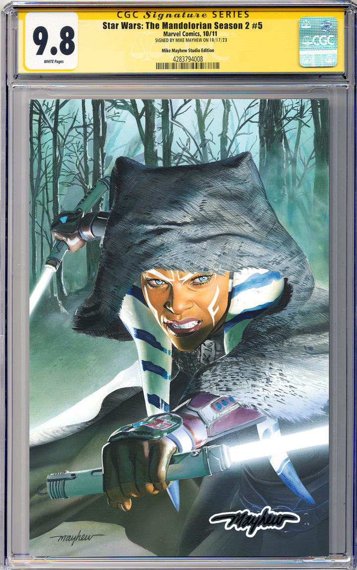 STAR WARS: THE MANDALORIAN SEASON 2 #5 Mike Mayhew Studio Variant Cover B Virgin Darksaber Glow Sig CGC Yellow Label Guaranteed 9.8 Graded Slab